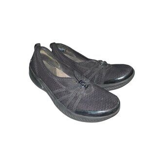 BZees Slip On Niche Black Sneaker Women's Size 9.5